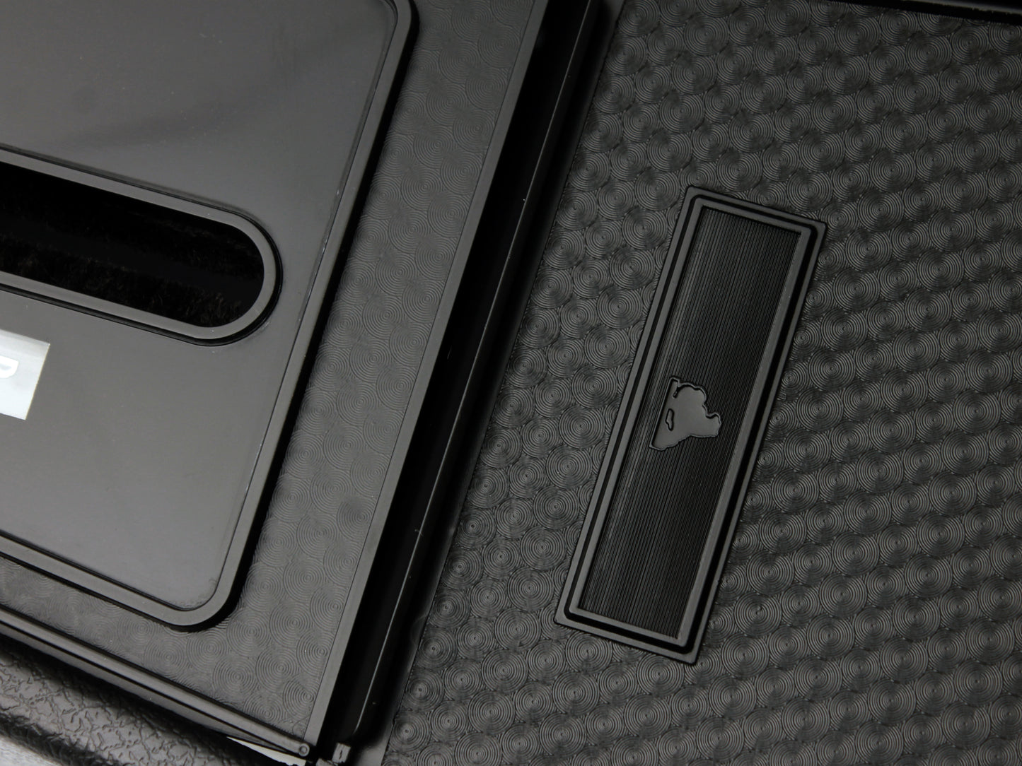 Console Assembly HQ Auto Black Non-Retractable - C1011