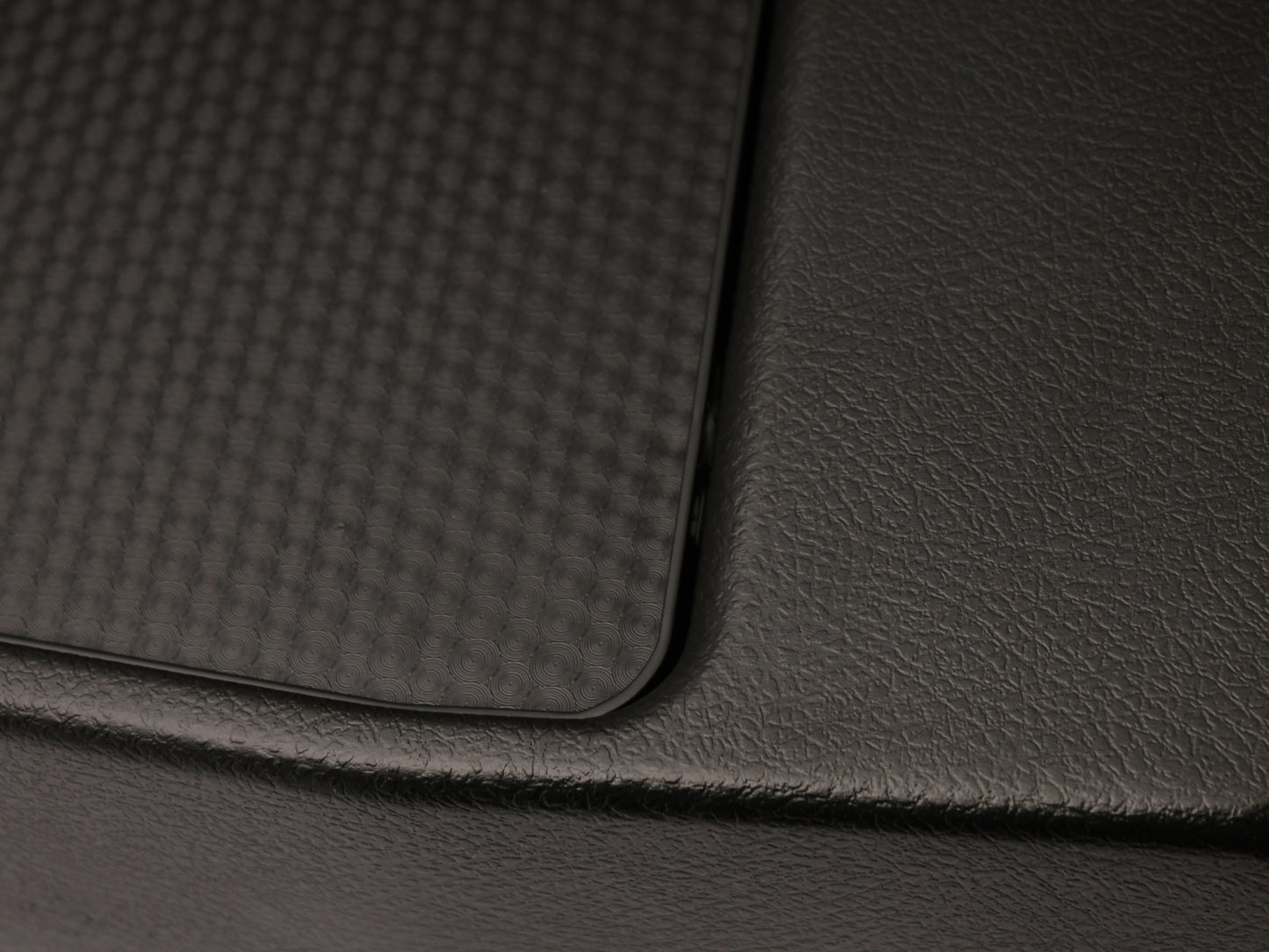 Console Assembly HQ Auto Black Non-Retractable - C1011