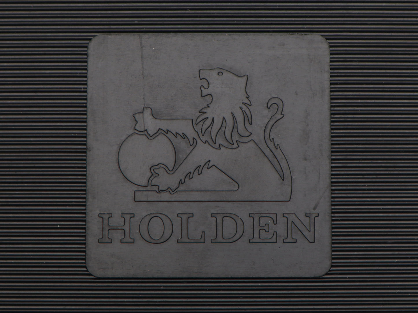 Mat Rubber Set of 4 Holden Lion - M38773
